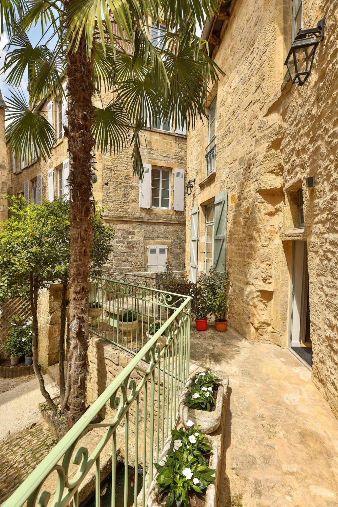 סרלה-לה קנדה La Villa Des Consuls - Gite De Tourisme De Charme מראה חיצוני תמונה